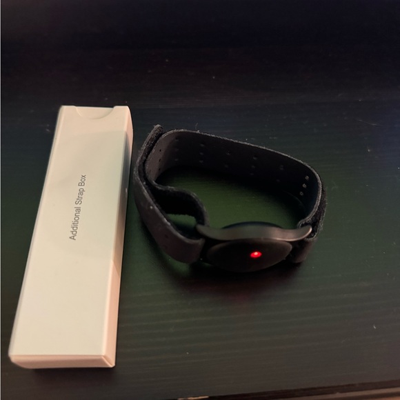 Orange Theory Heart Monitor with New Unopened strap - Picture 4 of 5